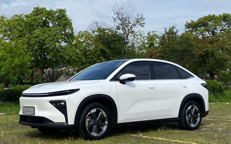 Livan 7 2024 605 km Glory Edition — exterior