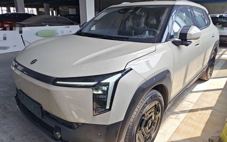 Dongfeng NAMMI 06 2025 471 Ultra — exterior