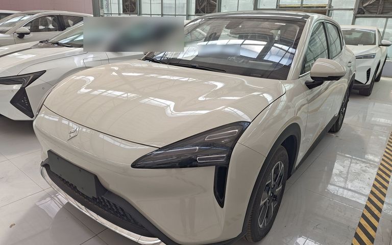 Baojun E6 2026 Model 500km Enjoyment Edition — exterior