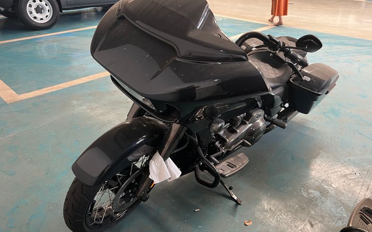2022 HARLEY DAVIDSON CVO Road Glide 实拍图 1