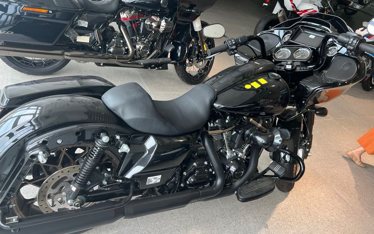 2022 HARLEY DAVIDSON Road Glide ST 实拍图 1
