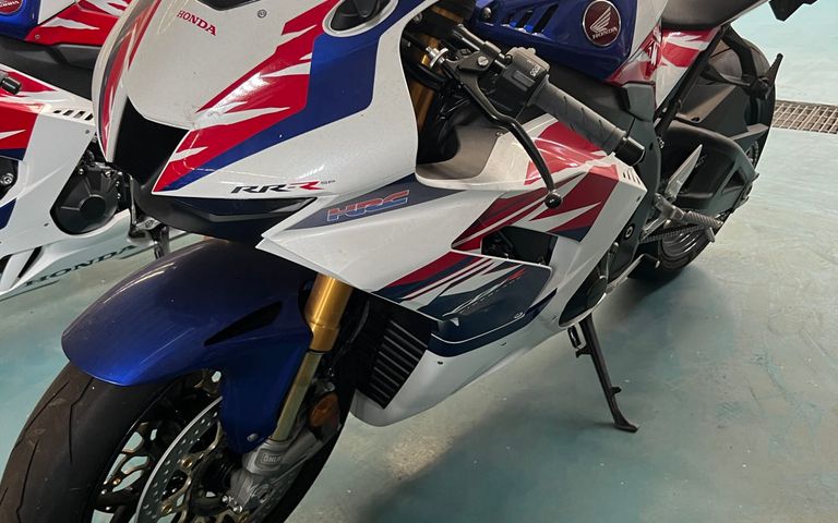 CBR 1000RR 30th Anniversary 实拍图 1