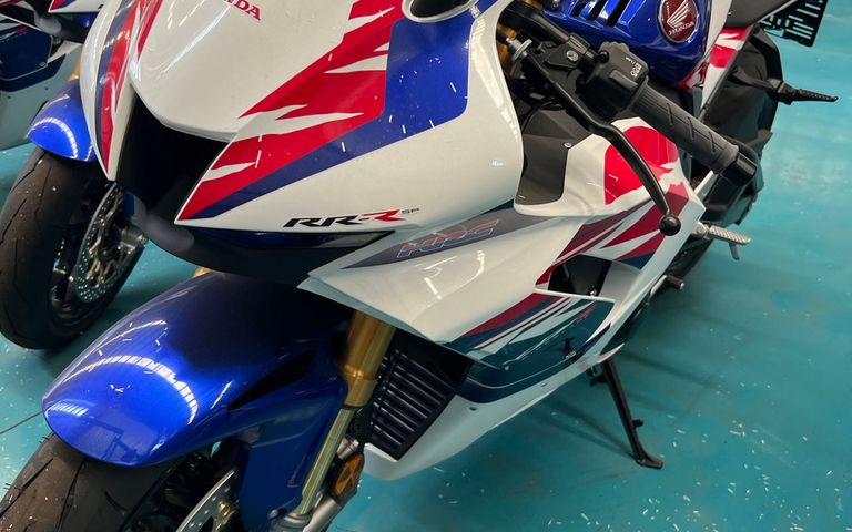 CBR 1000RR 30th Anniversary 实拍图 1