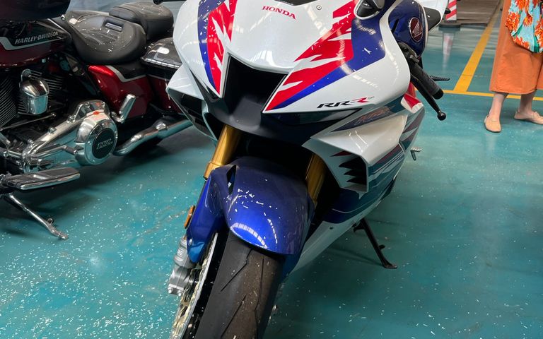 CBR 1000RR 30th Anniversary 实拍图 1
